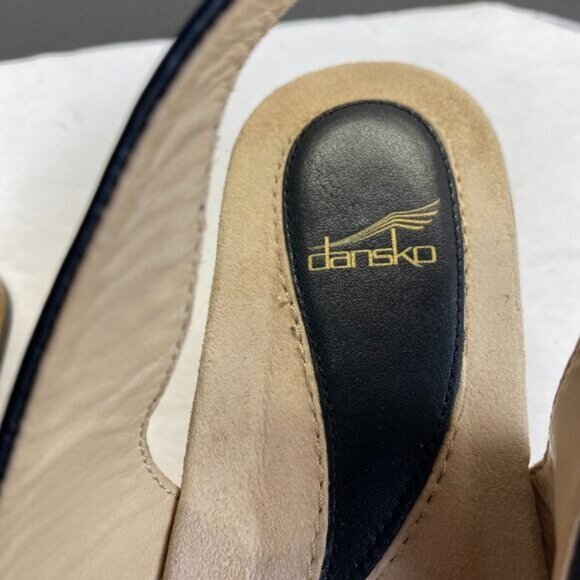 Dansko Sandals Womens Size 37 Black Leather Comfort Strappy Wedge Heels Strappy - Picture 11 of 14